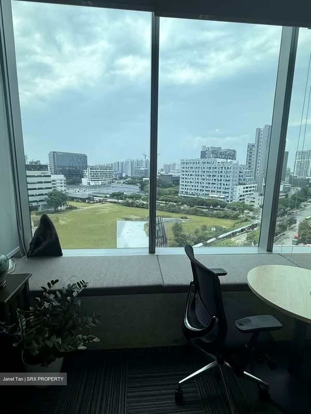 Arc 380 (D8), Office #596882441